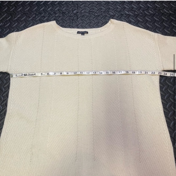 Eileen Fisher Merino Wool Sweater Cream Ivory size Medium - Picture 3 of 9